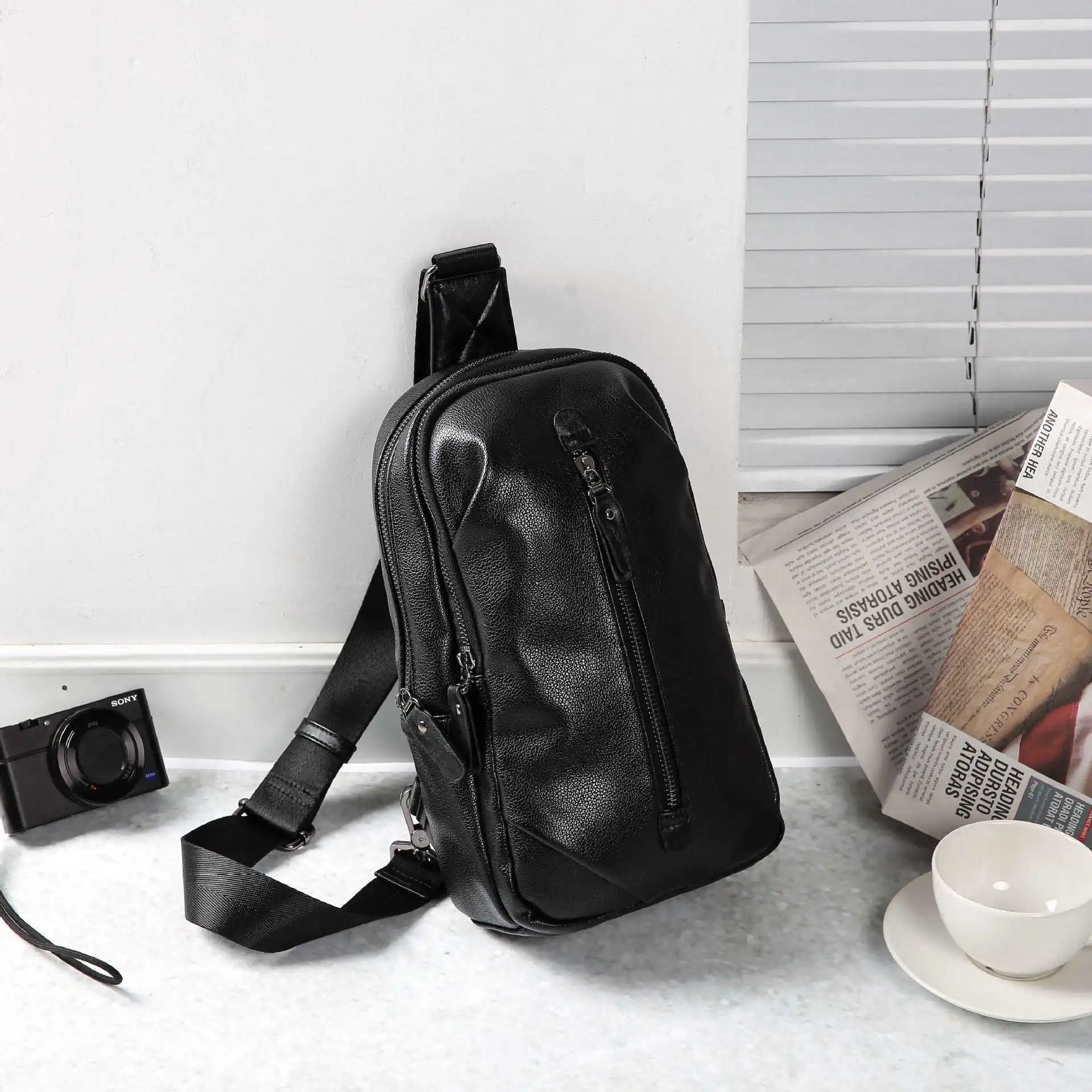 Корейская версия pu кожаный нагрудный мешок простая атмосфера рюкзаки для езды