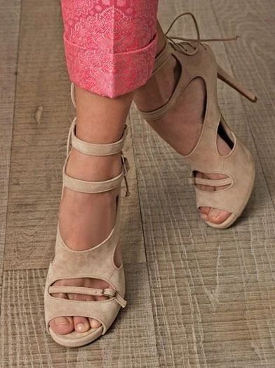 

Women's Shoes