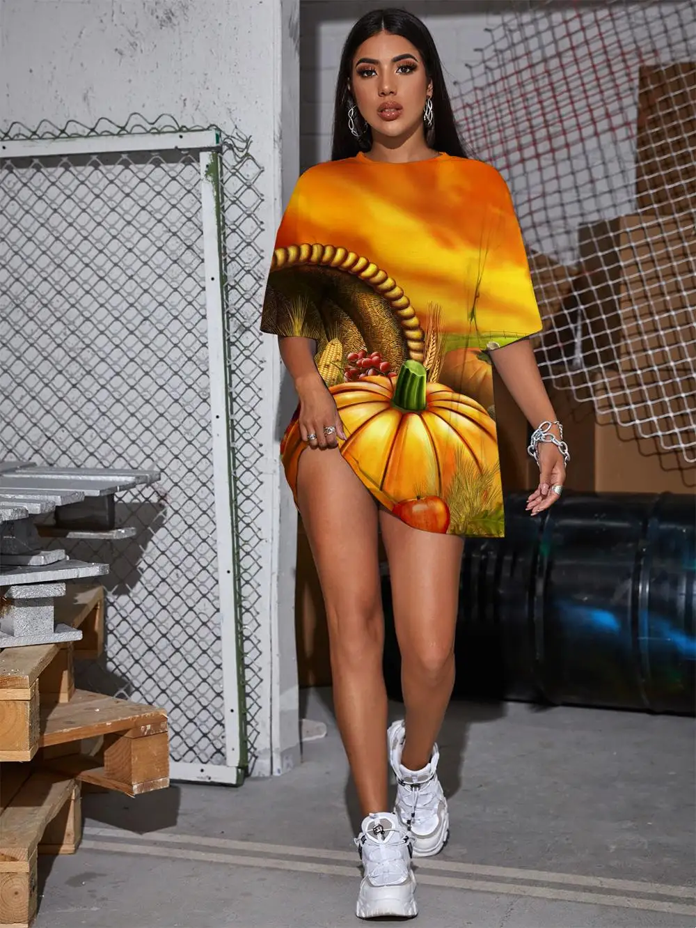 

Футболка женская с принтом фруктовой сливы и тыквы