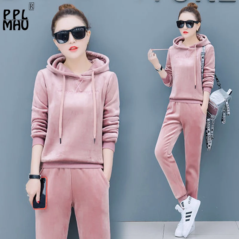 Осенне зимние кашемировые утепленные бархатные спортивные костюмы для женщин