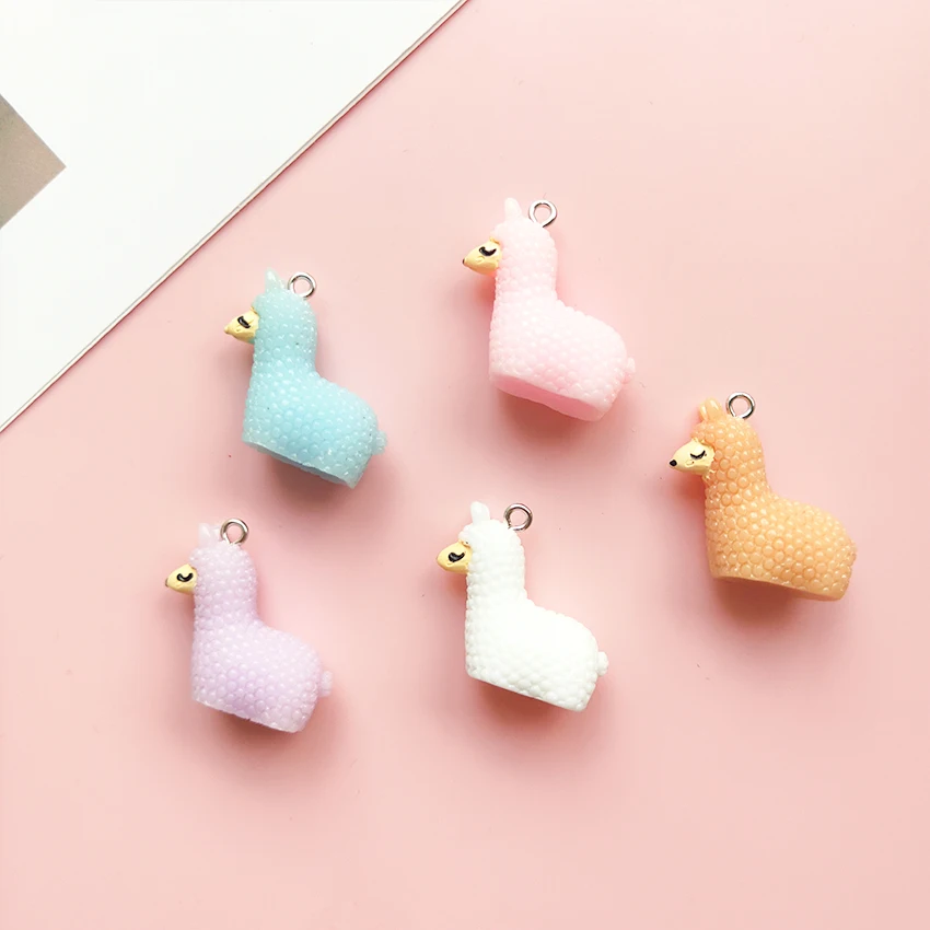 

10pcs 26*22mm Mixed resin flatback animal sheep necklace charms very keychain pendant necklace pendant for DIY decoration