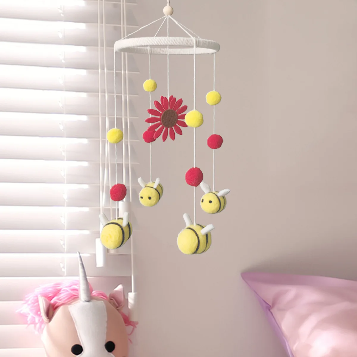 

Sunflower Bee Wind Chime Wall Hanging Decor Handmade Creative Hanging Decoration Wall Hanging Decor With Felt Ball Photo Props
