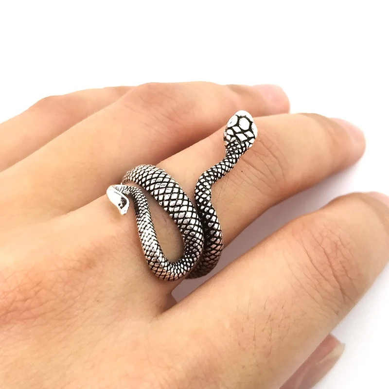 

Retro Punk Exaggerated Spirit Cobra Snake Animal Finger Rings for Women Personality Stereoscopic Opening Adjustable Ring Jewelry