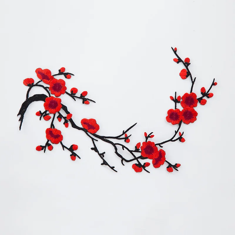 

50pcs/Lot Plum Blossom Embroidery Patches Letters Clothing Decoration Accessories Diy Iron Heat Transfer Applique Clothes