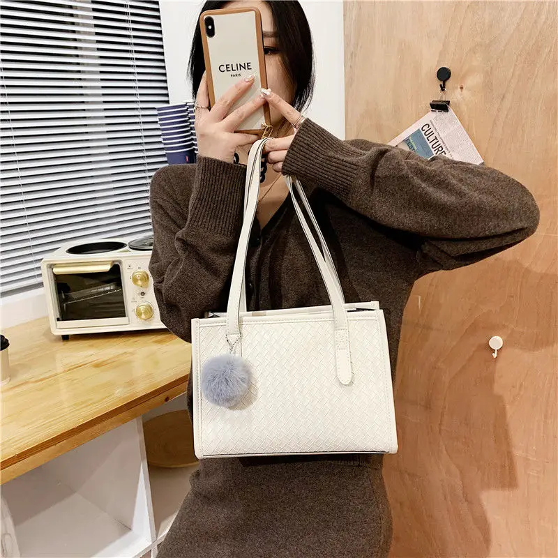 

Retro Leather Woven Shoulder Bag Large Tote Bags For Women With Zipper Women'S Shoulder Strap Handbag 2021 Trend Designer