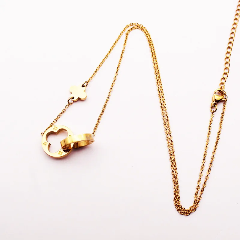 

Fashionable Korean Double-Ring Clasp Four-leaf Clover Flower Hollow Titanium Steel Necklace Female Rose Gold Clavicle Chain