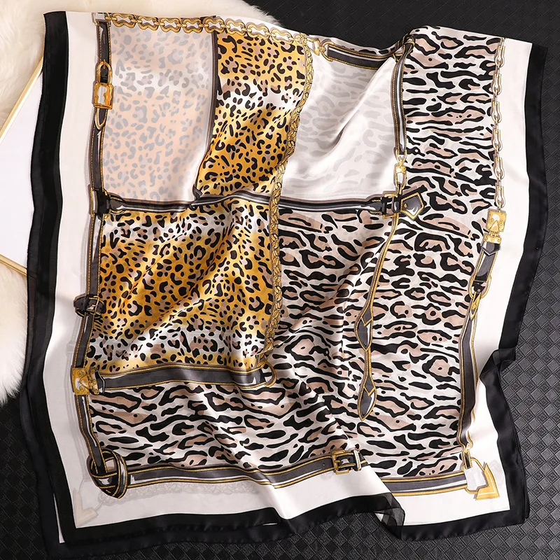 

Luxury brand fashion summer and Autumn women beautiful Leopard Print large shawl silk scarves Foulard Beach wraps hijab