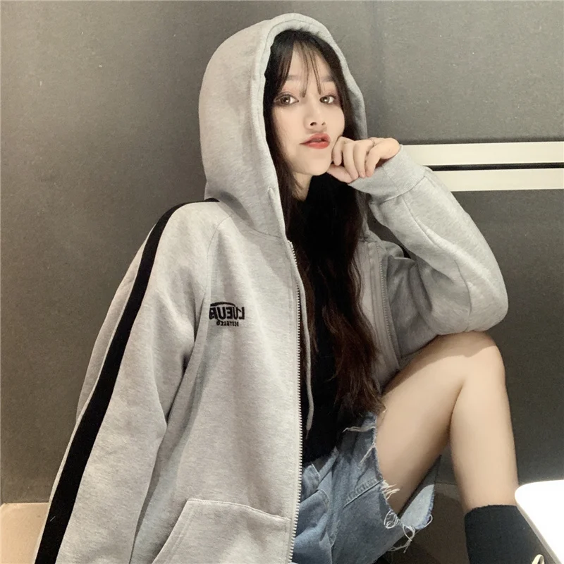 Цвет черный бежевый Толстовки с капюшоном и застежкой молнией Теплые женские