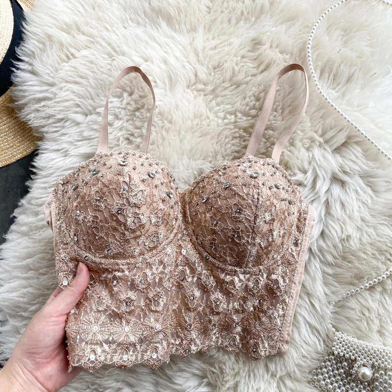 Женский летний модный сексуальный топ на бретелях с бисером белый и черный 2021 как