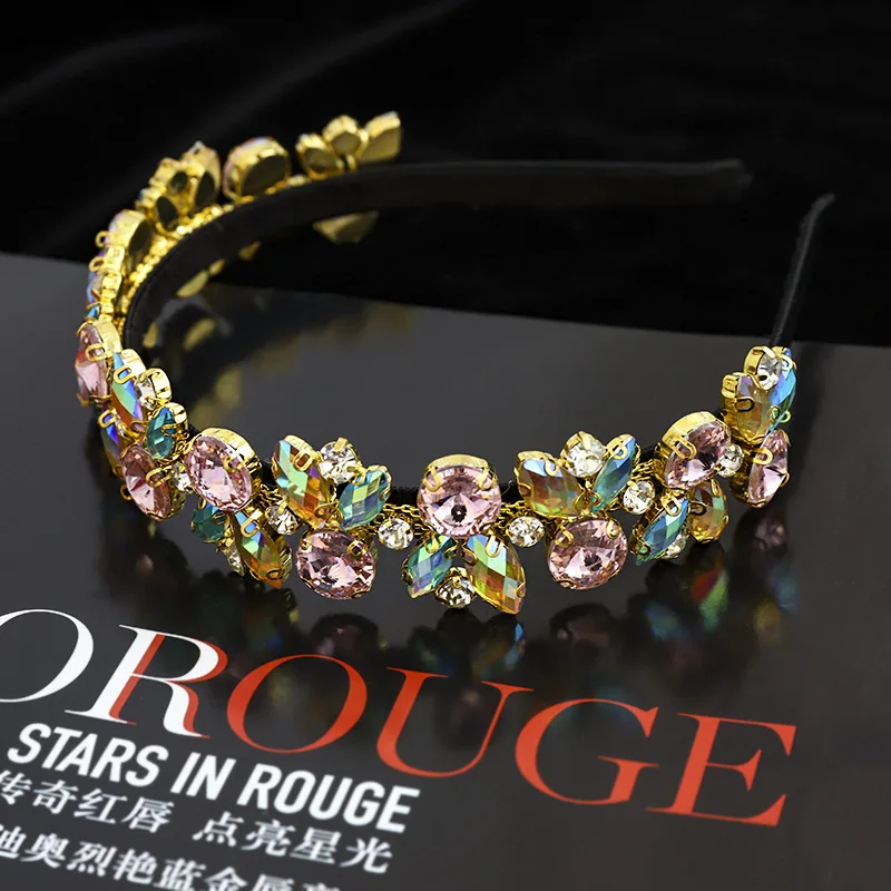 Повязка на голову женская широкая украшенная кристаллами в стиле барокко |