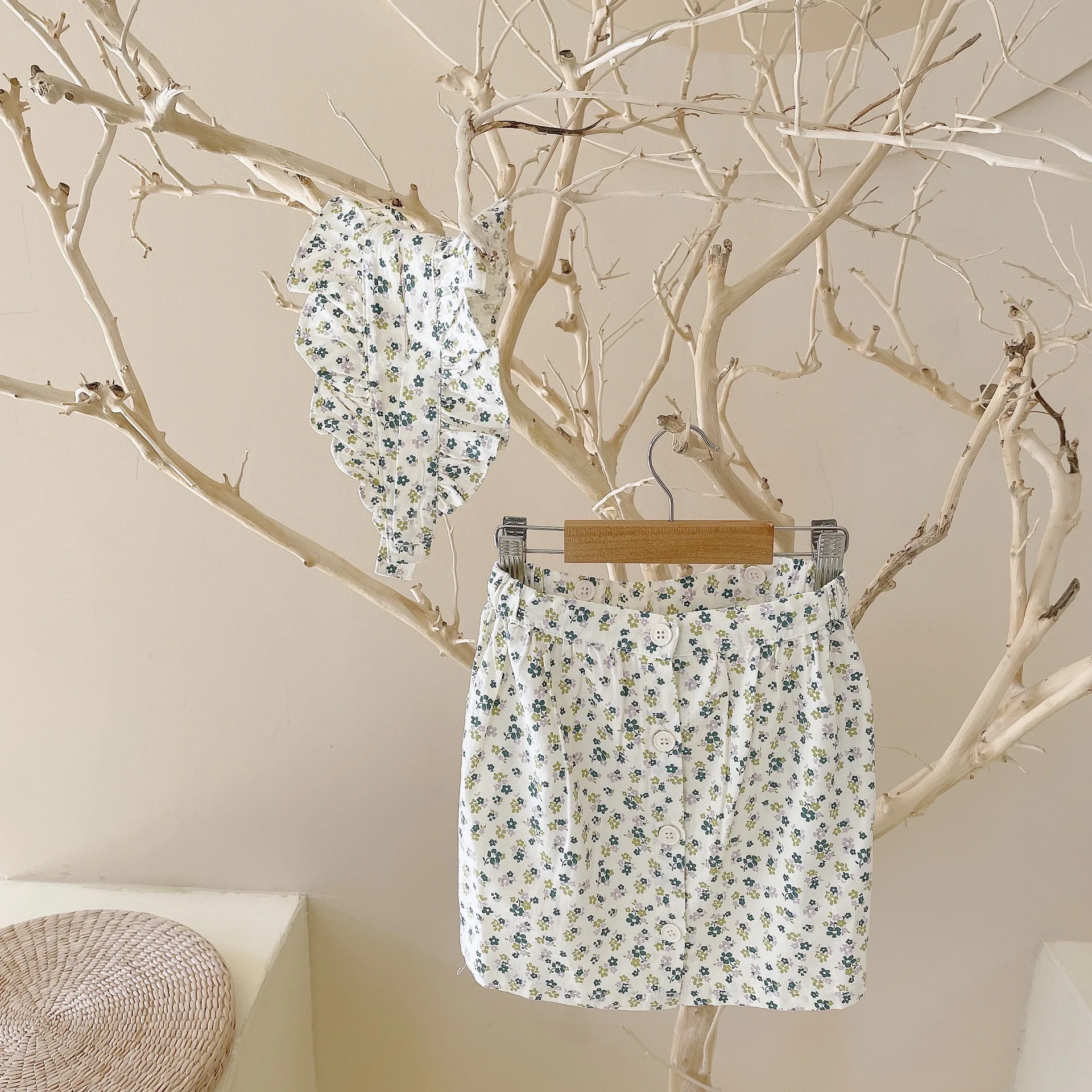 

Girls Spring Suspender Skirt 2021 Girls Sweet Skirt Floral Children Dress Ruffled Princess Dress