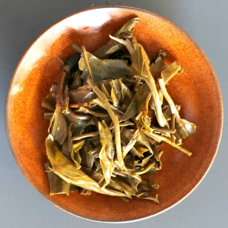 

Mr. Grassroots New Listing 2021 Edition Iceland 357g Pu-erh Raw Tea Round Tea Cake Yunnan Big Leaf Tea