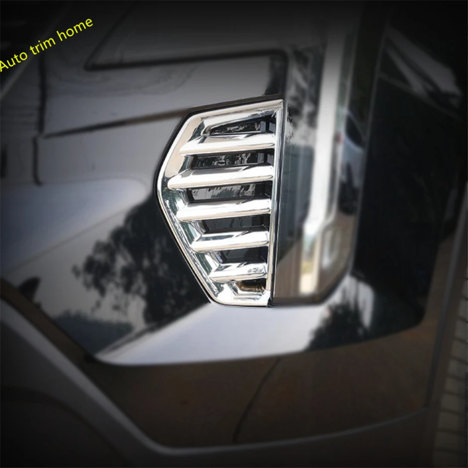 

Auto Accessories Front Fog Lights Lamps Foglight Frame Cover Trim 2 Pcs Fit For Cadillac XT4 2019 2020 2021 2022 Chrome Style