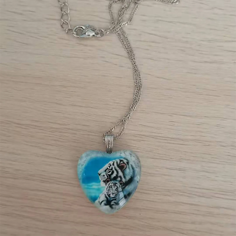 

Ожерелье с кристаллами для матери и сына, белого цвета, ожерелье C подвеской в виде тигра, ювелирное изделие "Тигр", в форме сердца, нежные акс...