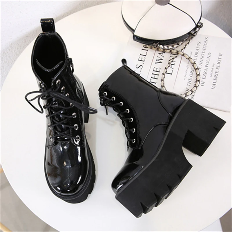 Г и Ху Дж|Сапоги до середины голени| |