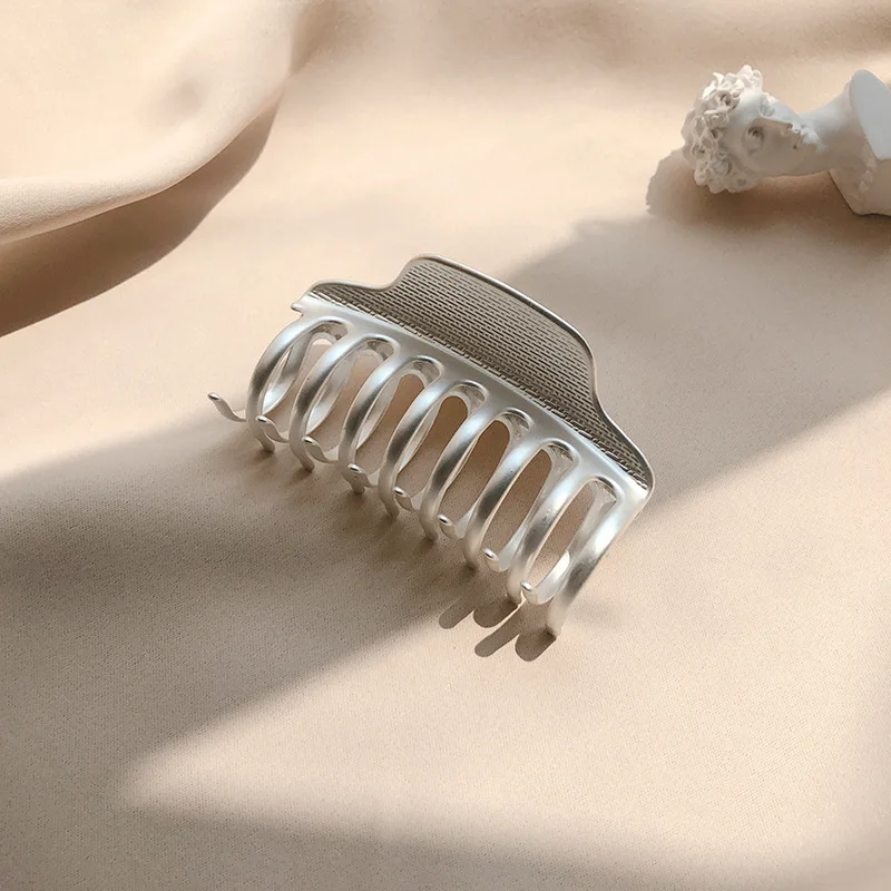 

Fashion Metal Makeup Hair Crab Simple Barrettes Large Size Hairpins Clip Alloy Hair Claws Geometric Hair Clip Hair Accessories