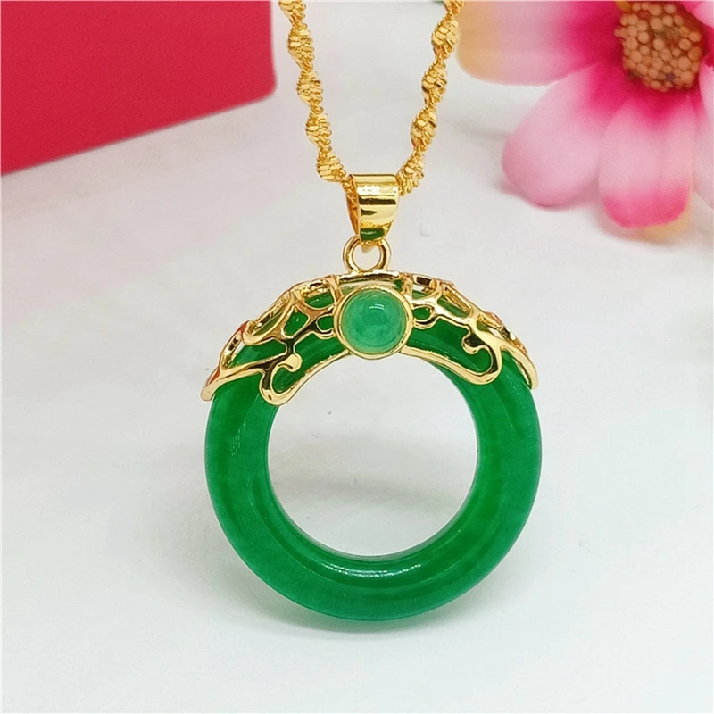

Chalcedony Circle Pendant Chain Yellow Gold Filled Classic Womens Pretty Pendant Necklace Gift