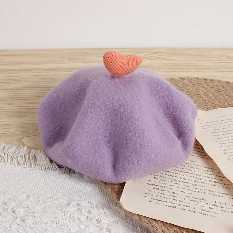 Шапка-берет детская осенне-зимняя теплая с объемными сердечками для девочек 2022 |