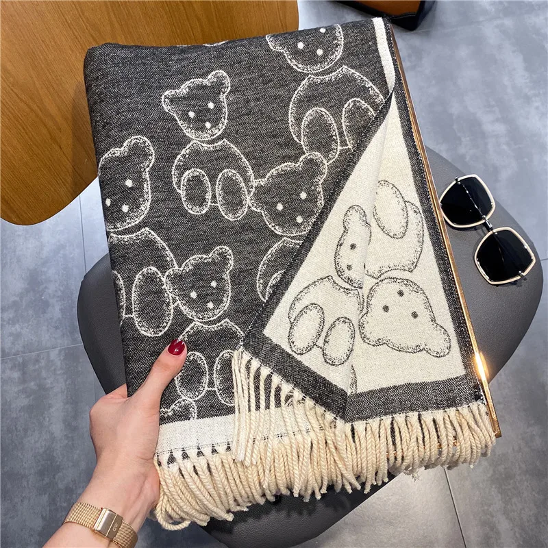 

Brand Design Cartoon Bear Pattern Tassel Scarf for Women Girls Cashmere Shawls Wrap Female Foulard Winter Cute Blanket Scarves