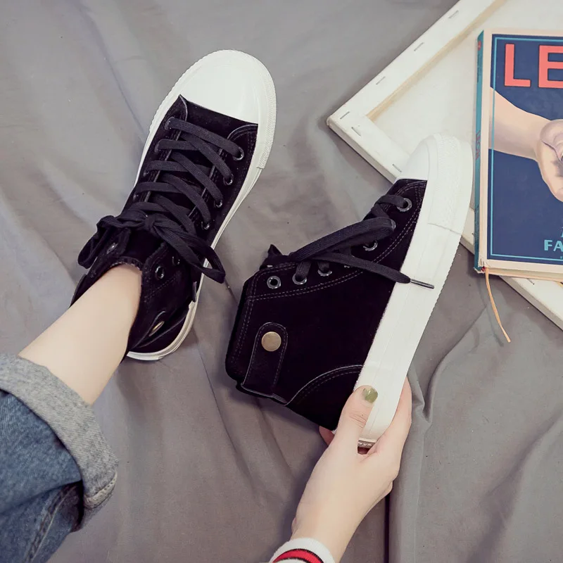 Winter New Solid Color Shoes Female Fashion Rivet Wild Thick Warm Women's Shoes Non-slip Trend Comfortable High-top Casual Shoes