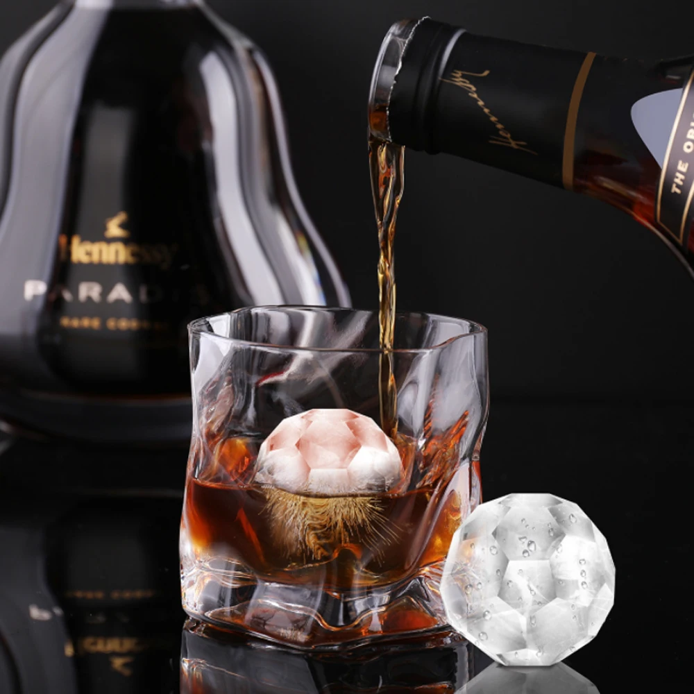 

6 Cavity Whiskey Ice Cube Mold Football Shape Reusable Silicone Ice Ball Mold With Lid Wine Beer Bar Tool Kitchen Accessories