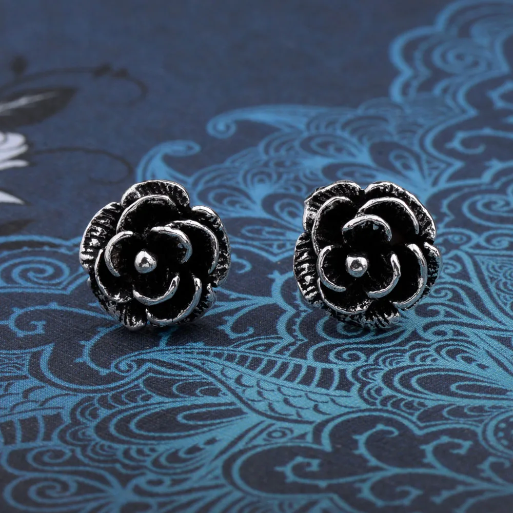 Мифический возраст реального 925 стерлингового серебра в неоготическом стиле