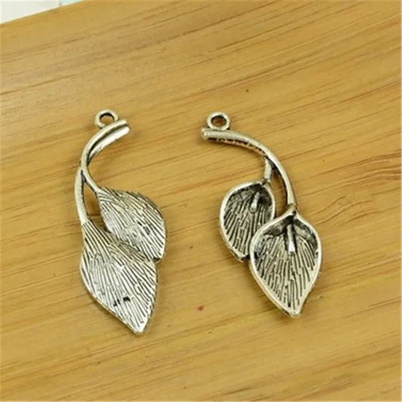 

50Pcs/lot Calla Lily Charms 34x23MM Flower Charms Gelukspoppetje Bijou