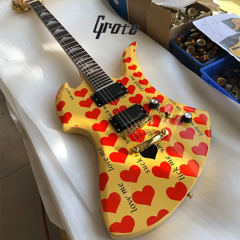 

High-grade electric guitar, shaped guitar, red careful veneer, yellow paint, customizable electric guitar