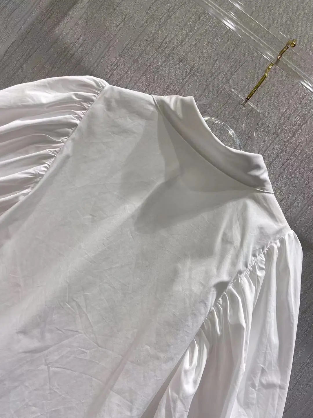 

Autumn 2021 New Blouse Lapel Design Half Pull Sleeve Single Breasted Tops Solid White Ladies Diamonds Shirt