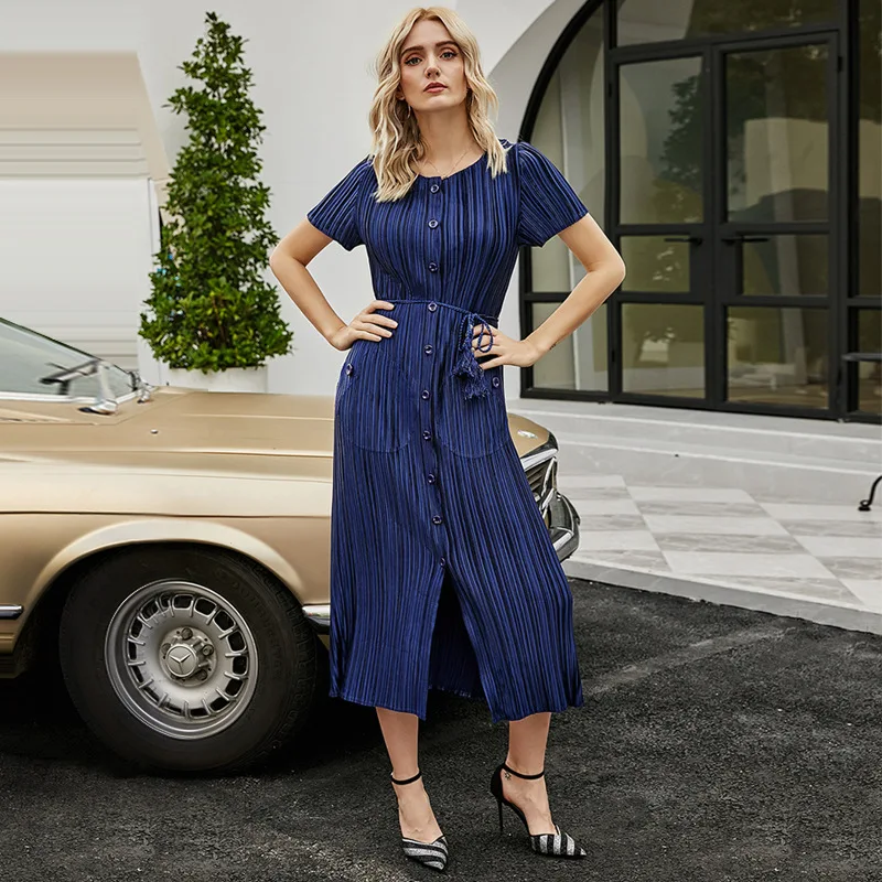 

Miyake pleated ladies dress 2022 autumn and winter new waist skirt fashion short-sleeved solid color belt A-line skirt women