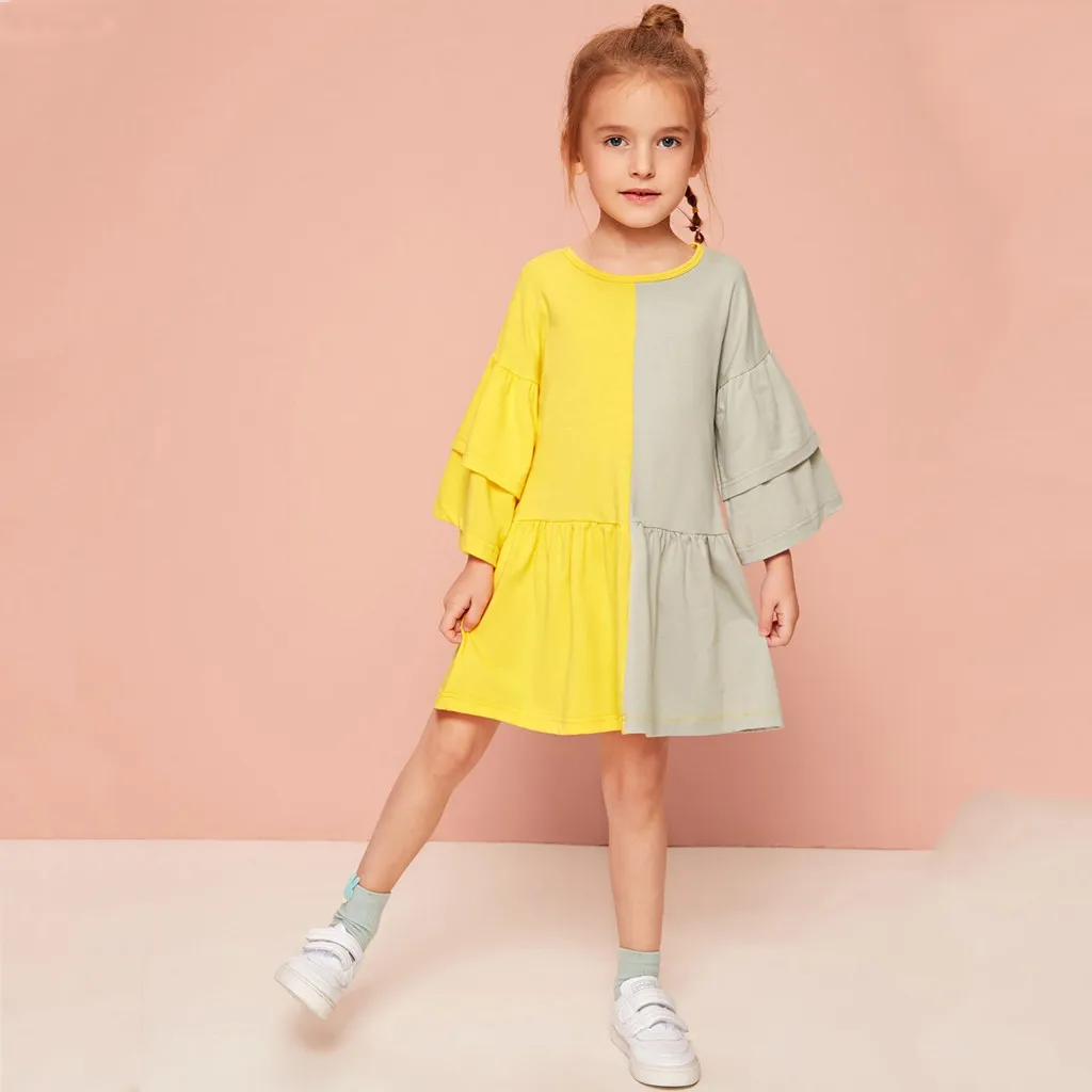Модное платье для девочек с плиссированными краями подходящее по цвету желтое