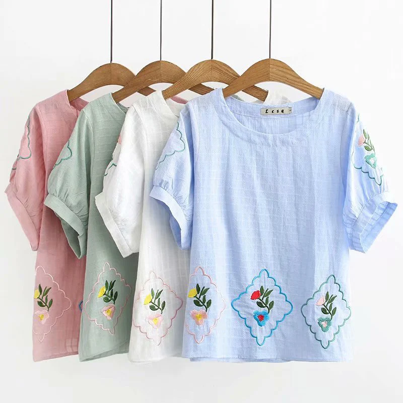 

Loose Ethnic Vintage Floral Embroidered Blouses For Women Loose Short Sleeve Shirt Women Cotton Big Top Casual Blusas Plus Size