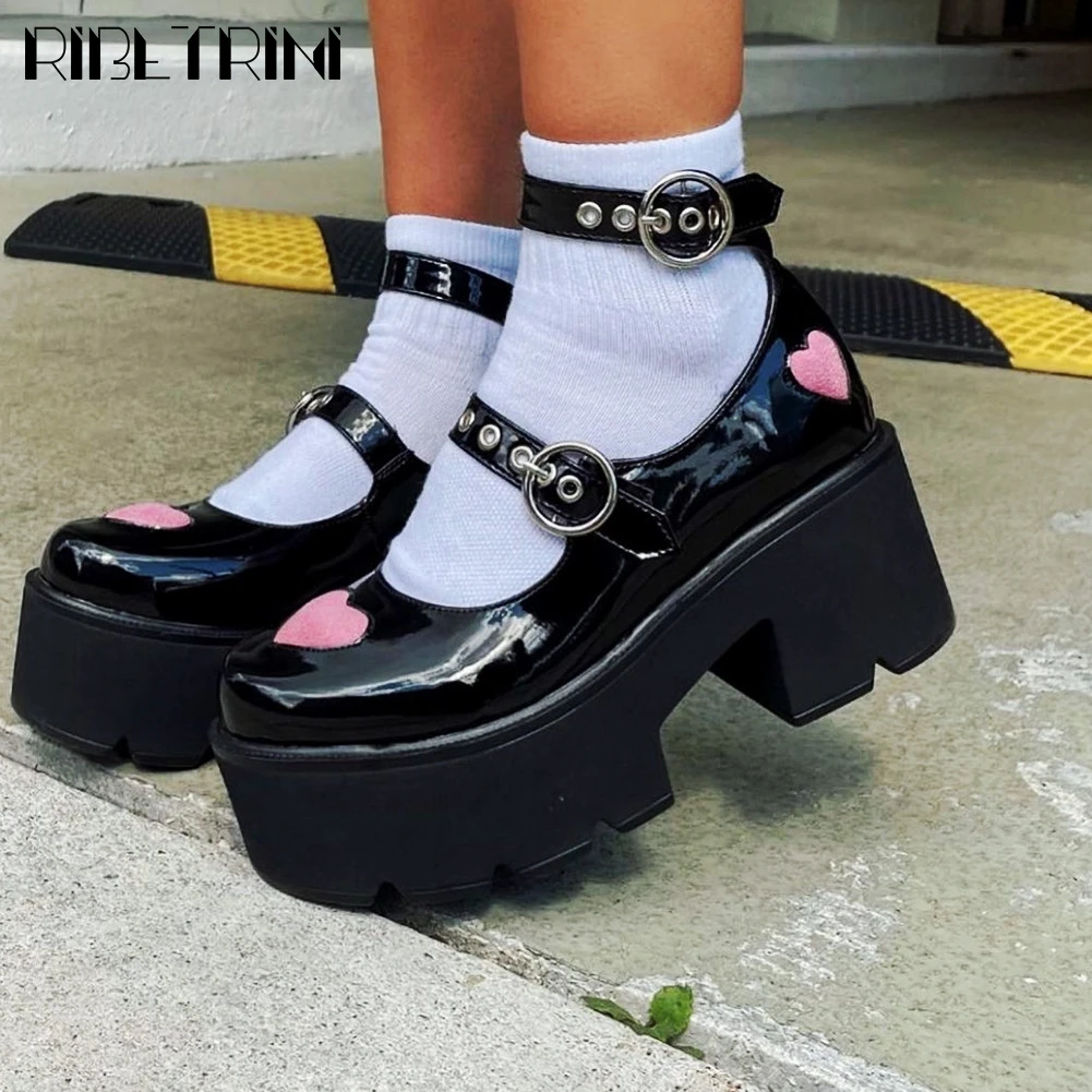 Круглый носок принт с сердцем Ремешок на щиколотке не сужающемся книзу массивном