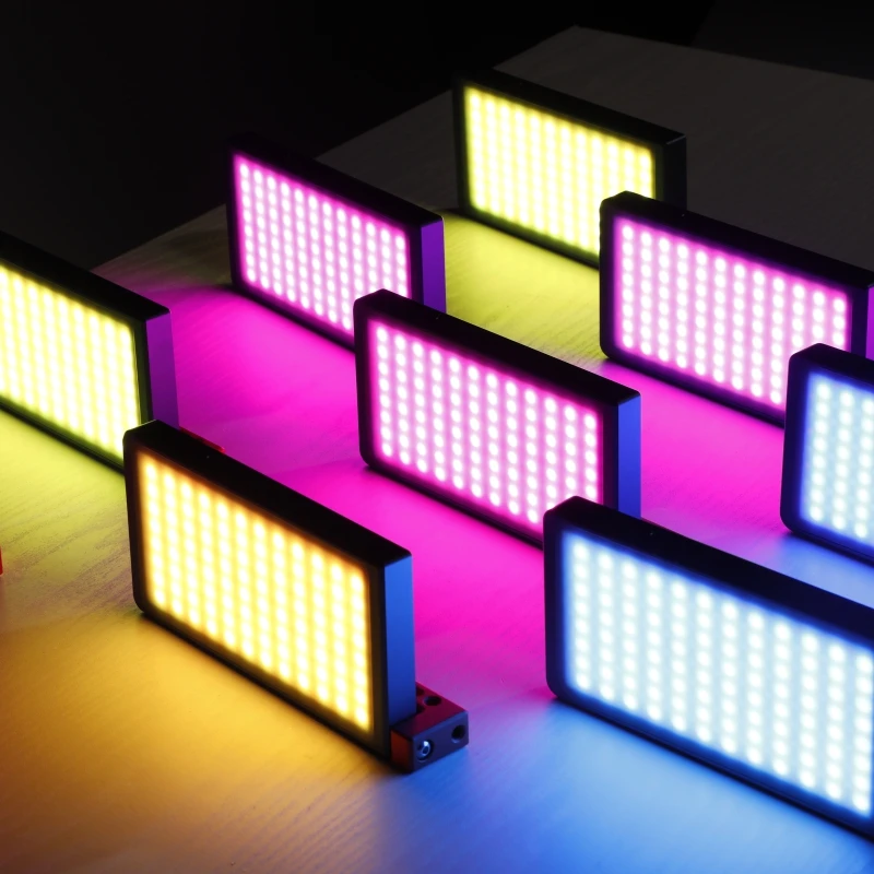 Карманный светодиодный мини светильник FalconEyes 12 Вт RGB для камеры с 16 режимами