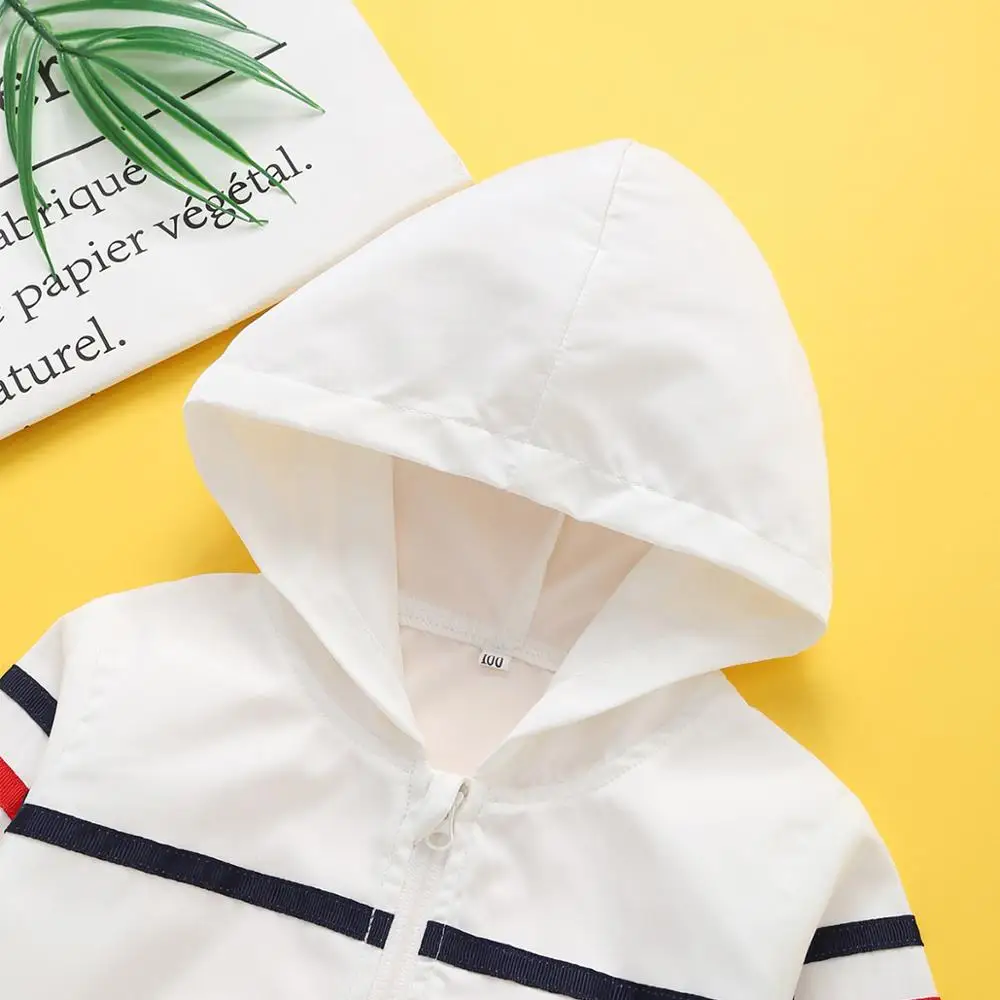 Новинка модная детская одежда куртки для мальчиков ветровка с капюшоном Детские