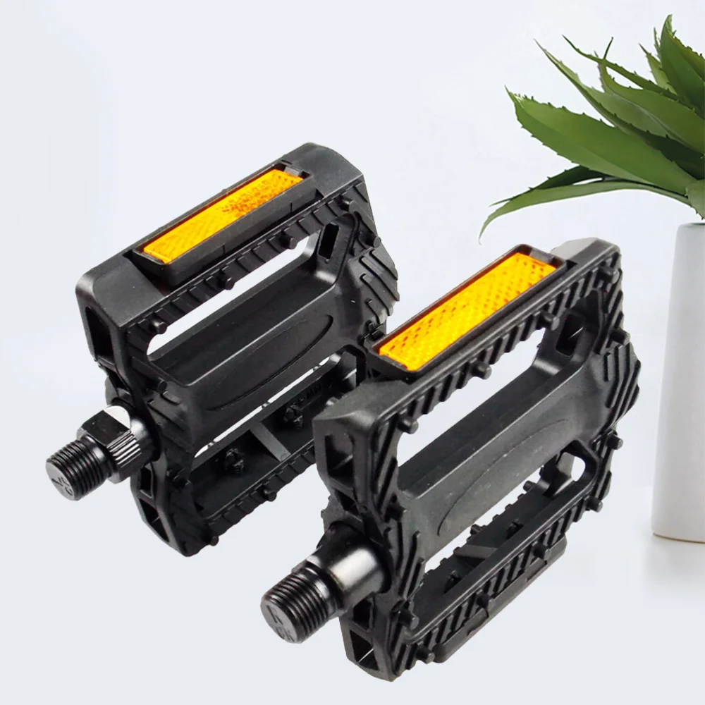 

1 Pair of Pedals Anti-slip Grain Large Treadle Universal Road Bike Pedals