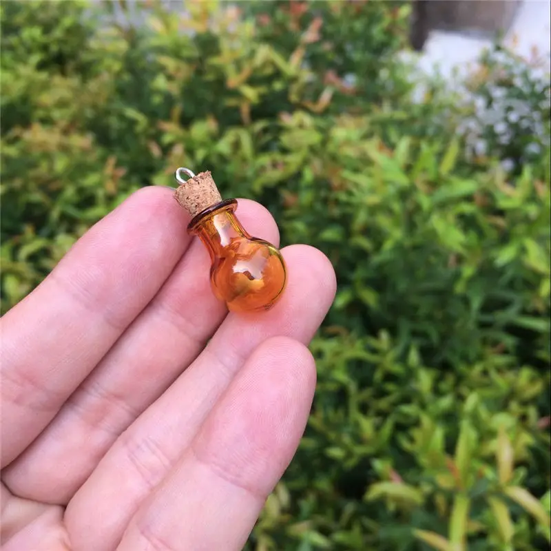 

W holesale Price 70pcs Mini Bottles with Loop Bulb Shape Cute Bottles Corks Colors Bottles Wedding Gift tiny Jars Mix 7 Colors