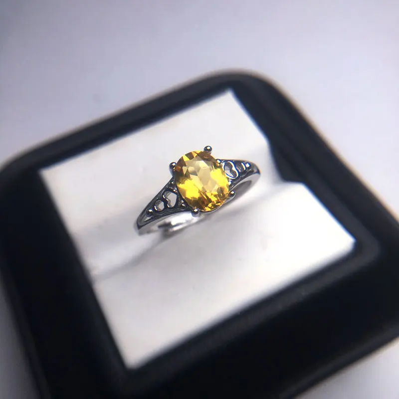 Женское кольцо из серебра 925 пробы с цитрином в коробке|Кольца| |