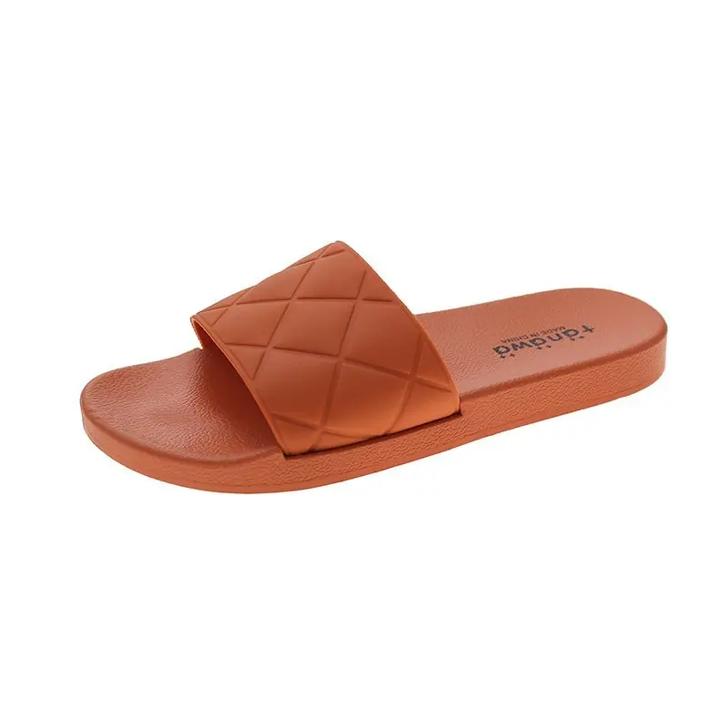 

Plus size slippers women 2021 summer sandals and slippers women Korean version of thick bottom solid color beach slippers