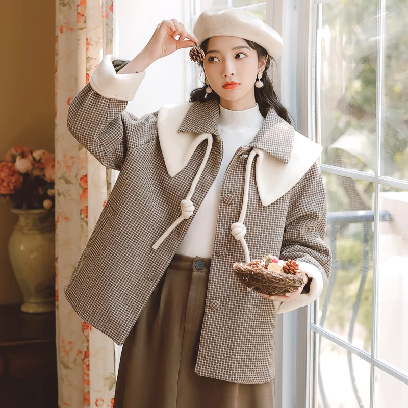 

Doll Collar With Classic Case Grain Design Feeling Single-breasted Cloth Coat