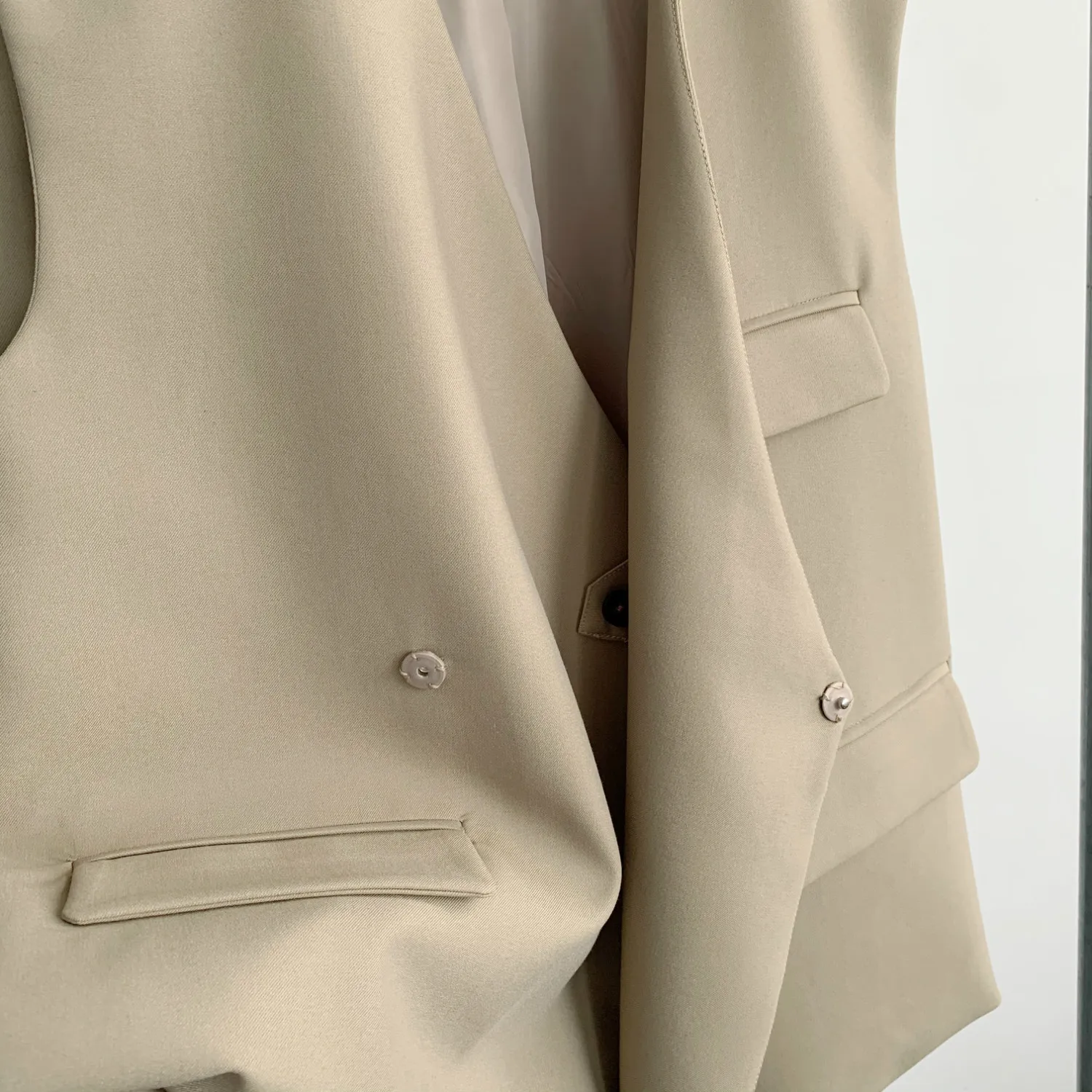 Женский жилет с V-образным вырезом без рукавов асимметричный кардиган куртка