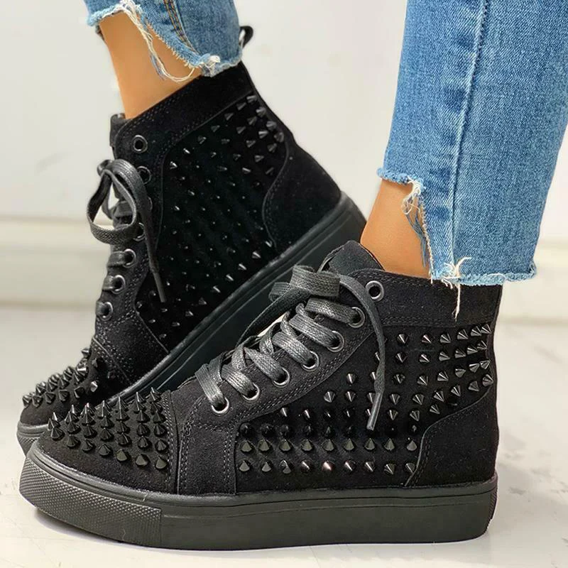 

Solid Studded Eyelet Sneaker Lace-up Casual Flat Martin Boots for Women Studded Rivets Men Shoes British Style Round Toe