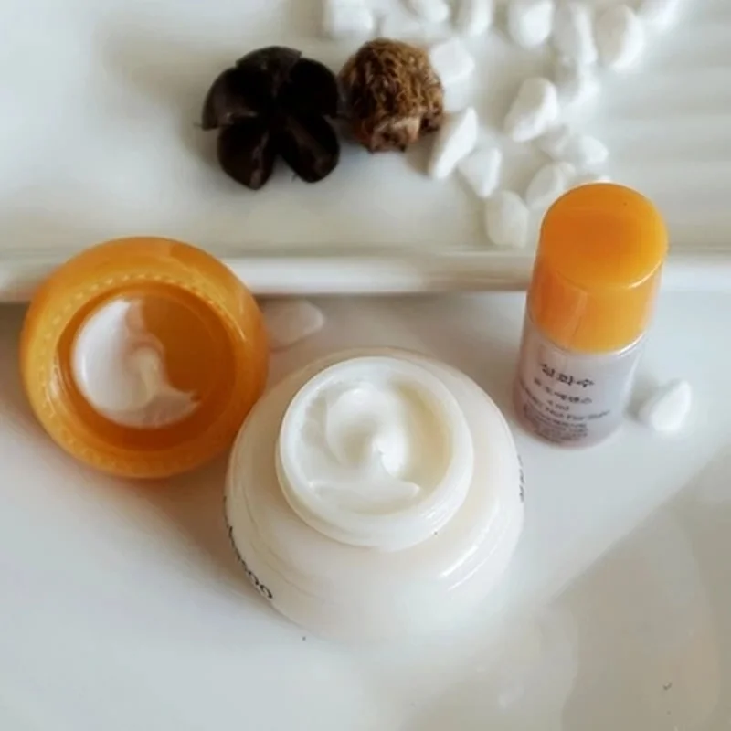 Корейский Косметический SULWHASOO анти лечение от прыщей отбеливание увлажняющий