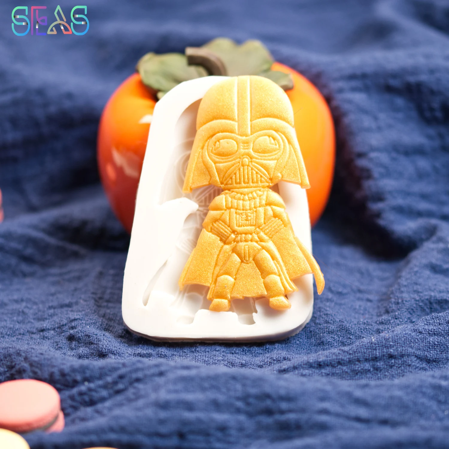 

DIY Robot Fondant Cake Tools 100% Foodgrade Silicone Mold Planet Cake Mold Ice Mold Baking Pan