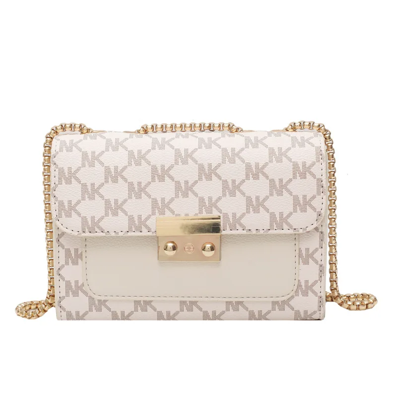 

On the new small bag popular new fashion chain shoulder messenger bag Korean Joker small square bag