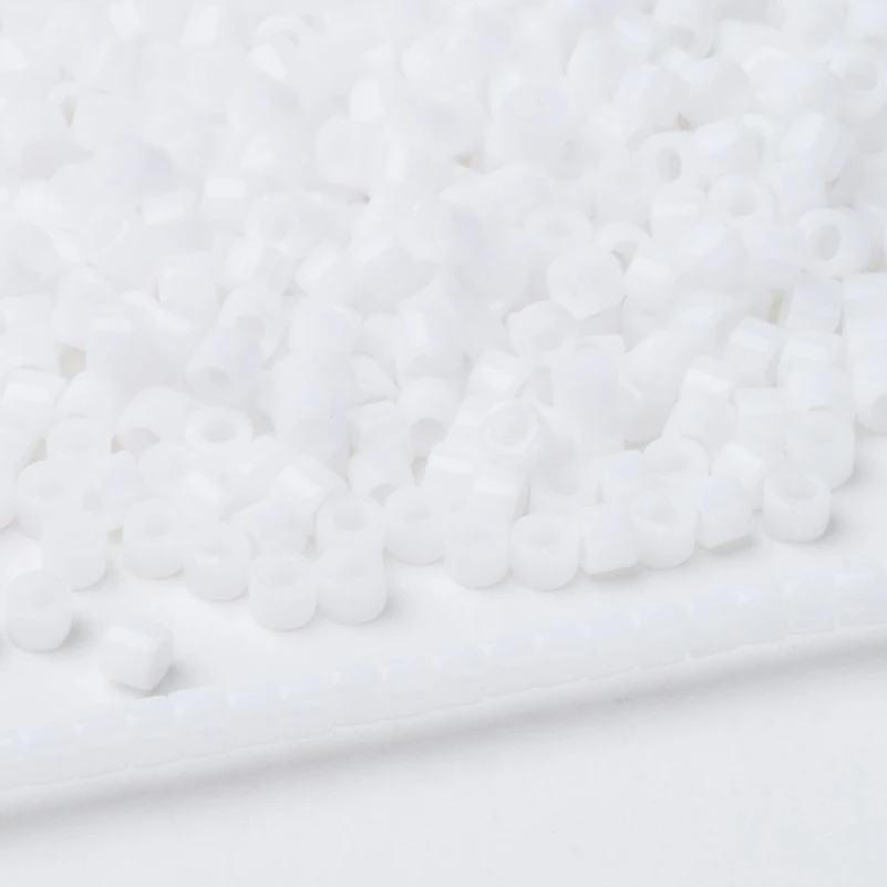 miyuki-DB200 Тайдиан Miyuki Delica Seed Bead 11/0 для Broderie De Perles Francaises непрозрачный белый DB200 1,6x1,3 мм около 1000 штук - Цвет: miyuki-DB200
