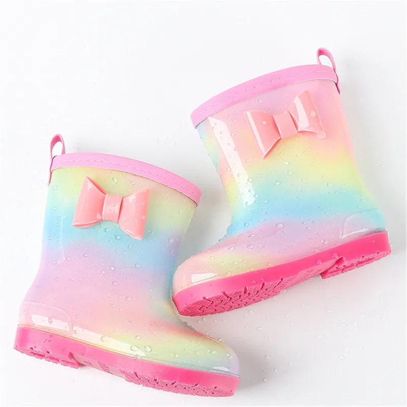 

2021 four seasons new children rain shoes customized small cloth rubber shoes cartoon bow rainbow color children water shoes