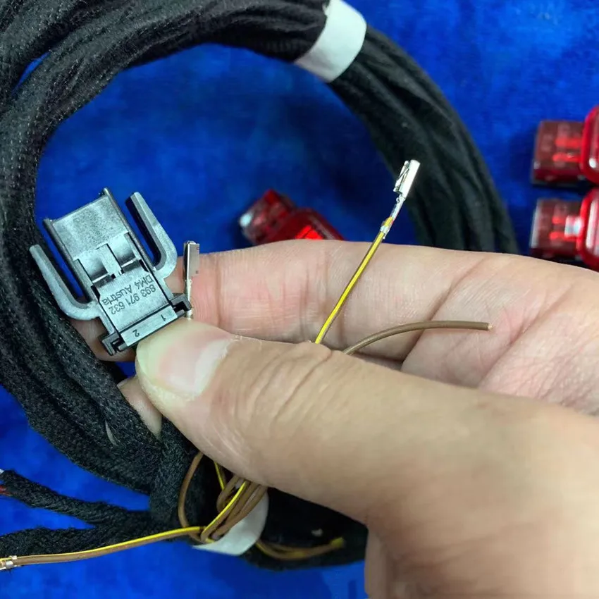 Кабельная проводка для лампы предупреждения красного/белого цвета на внутренней дверной панели автомобиля для A3 A4 A5 A6 A7 A8 Q3 Q5 Q7 TT 8KD947411 8KD 947 415.