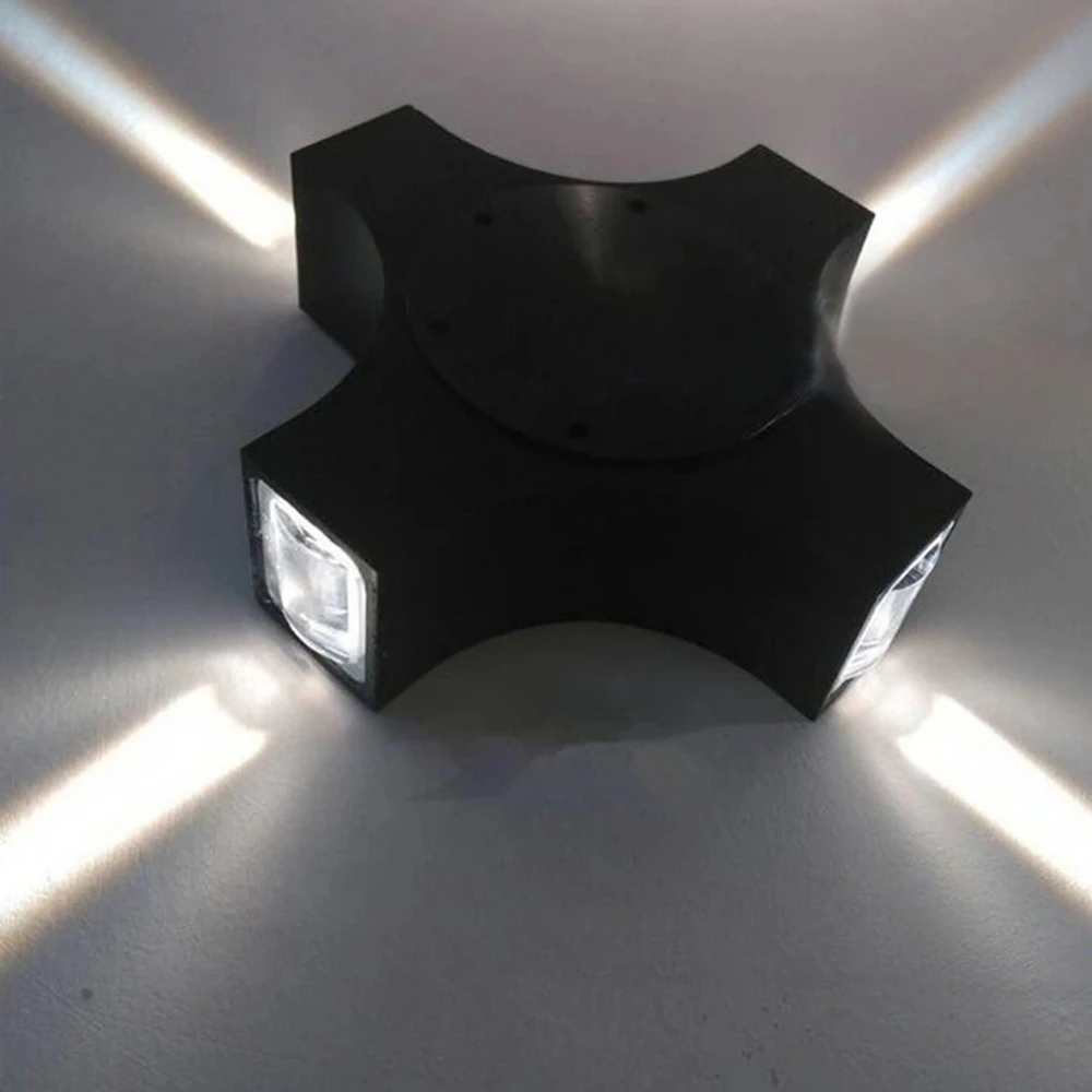 Светодиодный настенный светильник с четырьмя головками для сада 12 Вт