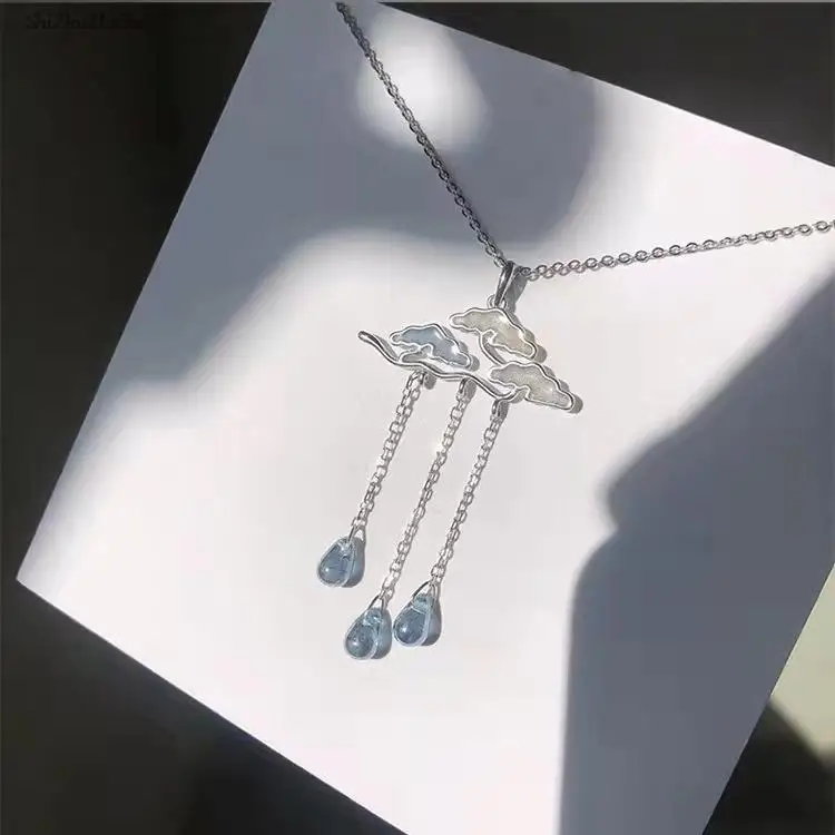 

Colorful Clouds Blue Crystal Tassel Pendant Necklace Silver Retro Temperament Design Accessories Ladies High Quality Jewelry